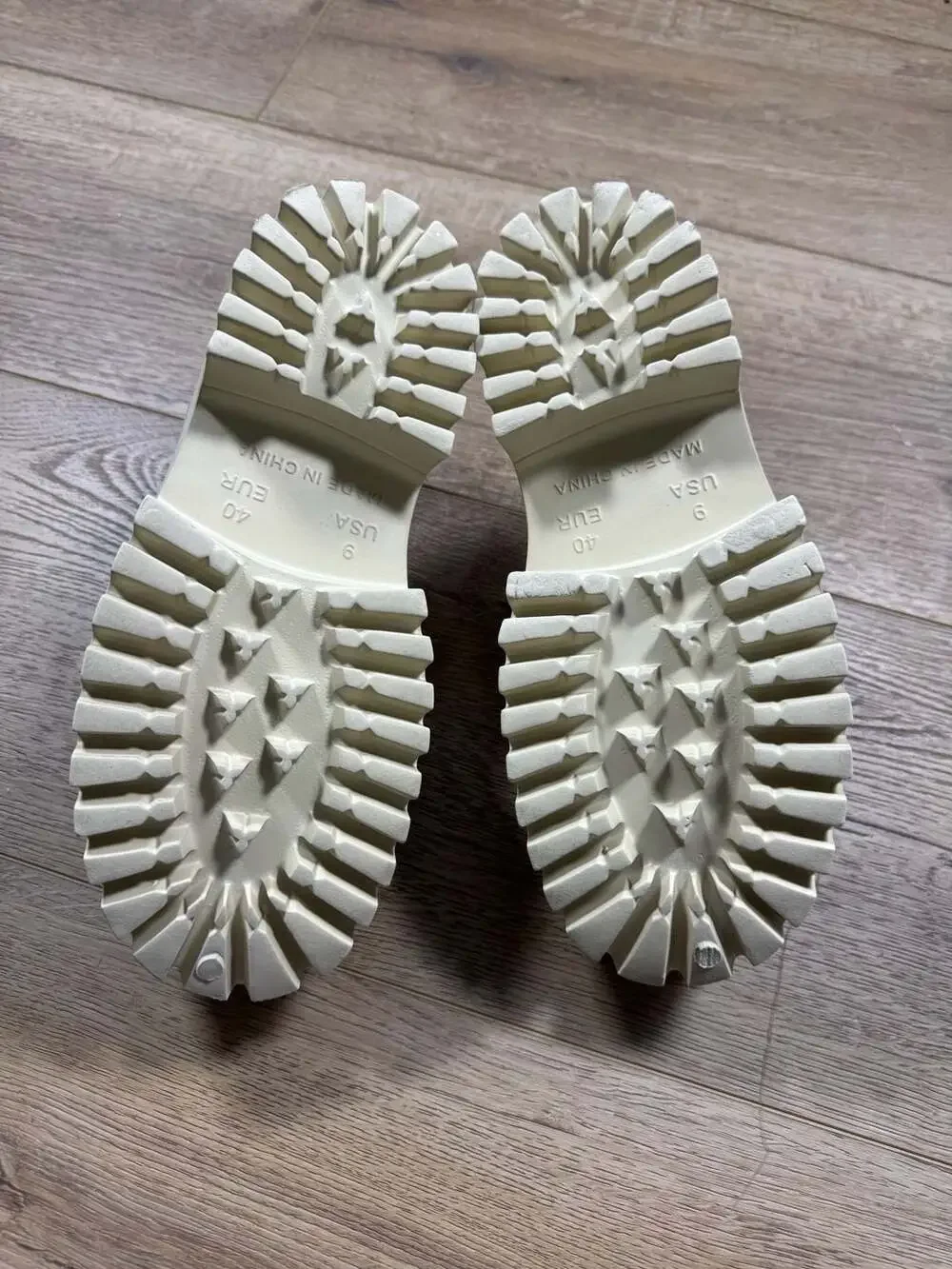 Jeffrey Campbell White Chunky Platform Clog Mules - Picture 3 of 6